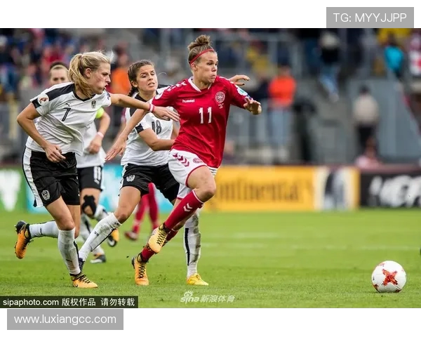 丹麦女足迎战奥地利队力争小组出线机会分析与展望